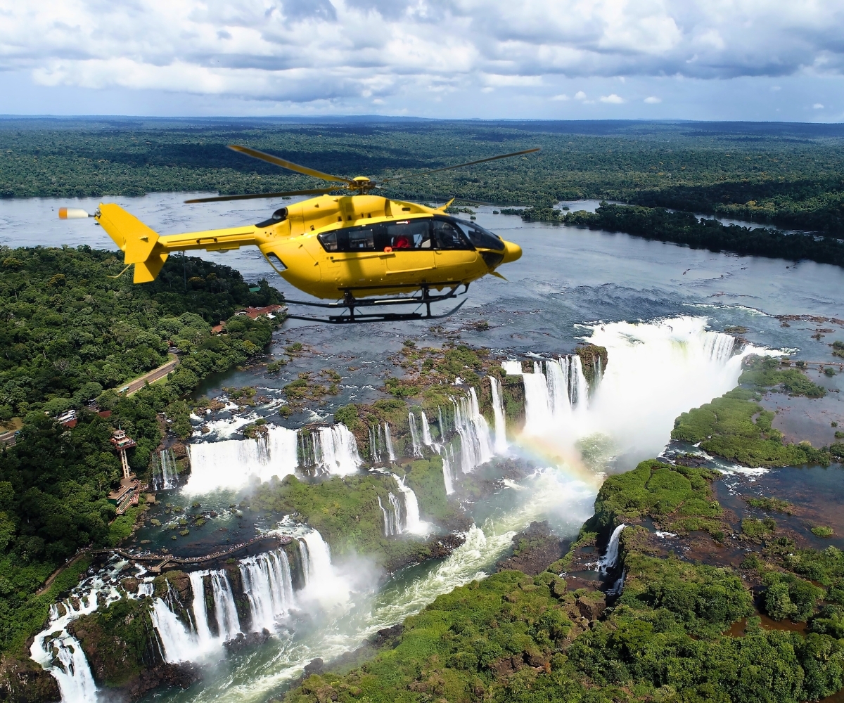 Flights over the magnificent Foz do IguaÃ§u.